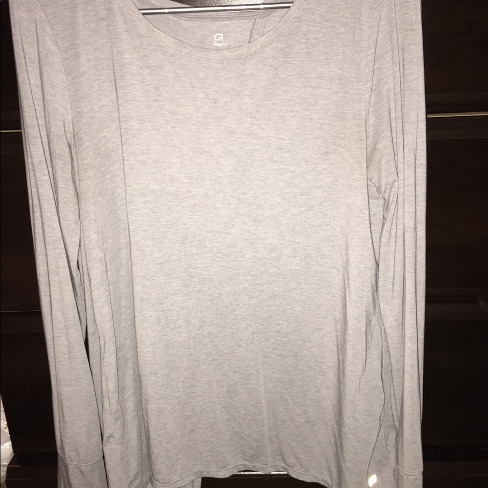 workout shirt